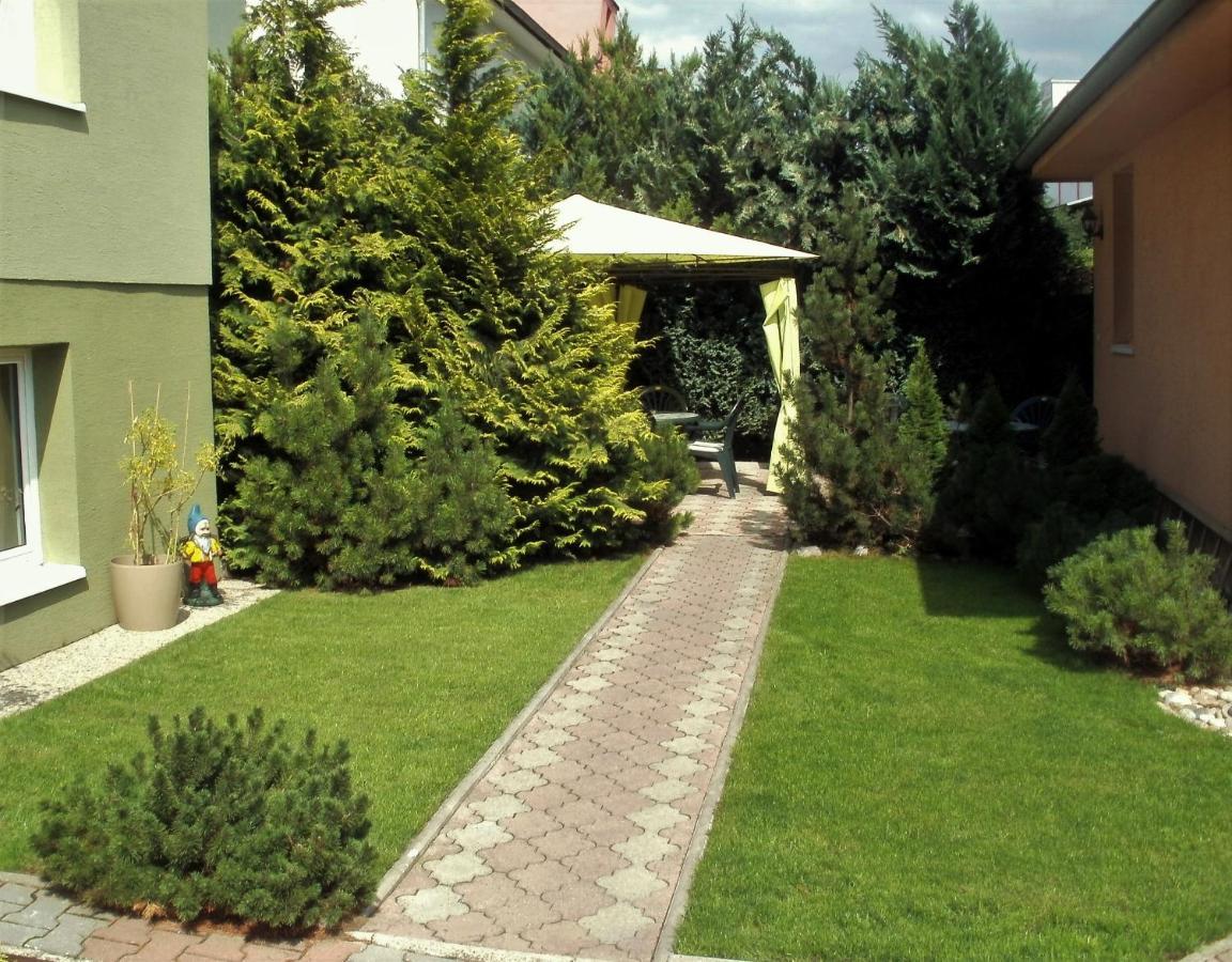 Penzión Tiberia Trenčín Exterior foto